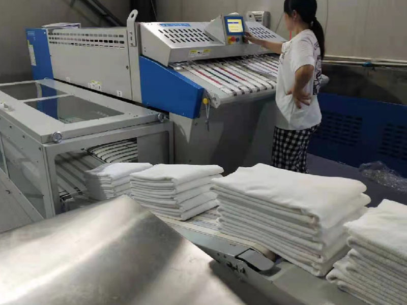 乌兰浩特巾类折叠机-02